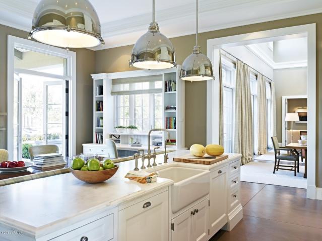 10320 E MOUNTAIN SPRING RD 1242 1