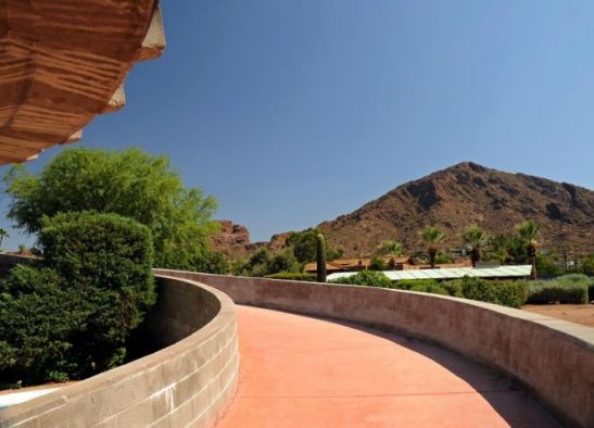 5212 E EXETER BLVD 6