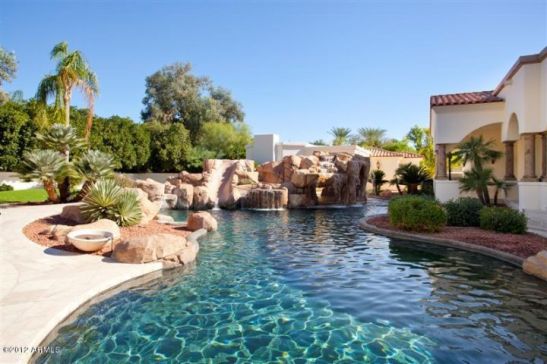 6430 E SIERRA VISTA DR 13