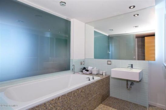 Tower Residence at Hotel Valley Ho 4