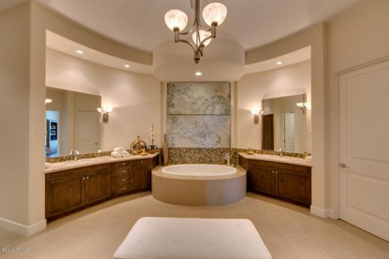 2 BILTMORE EST 100 10