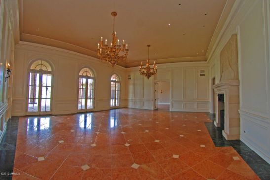 40 BILTMORE EST Phoenix, AZ 85016 3