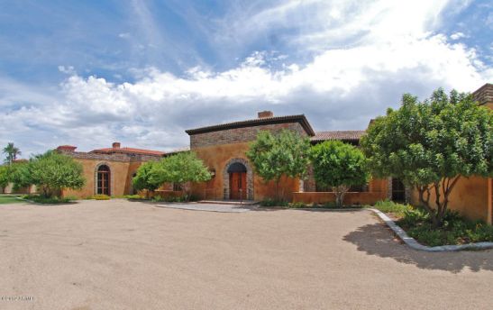 40 BILTMORE EST Phoenix, AZ 85016