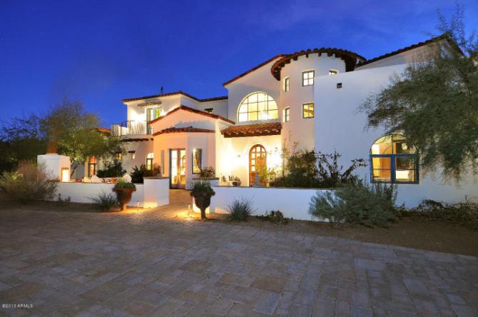 4931 E WHITE GATES DR Phoenix, AZ 85018