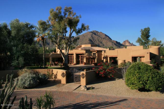 6633 E MCDONALD DR Paradise Valley, AZ 85253