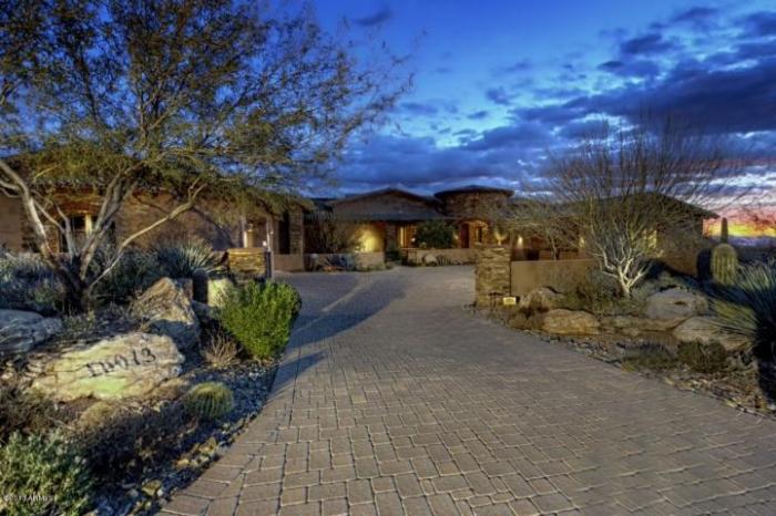 10013 E REFLECTING MOUNTAIN WAY 205 Scottsdale, AZ 85262 1