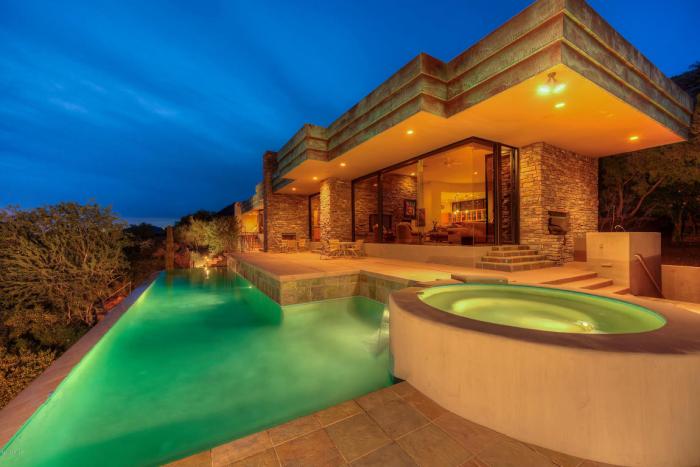 6400 E JOSHUA TREE LN Paradise Valley, AZ 85253