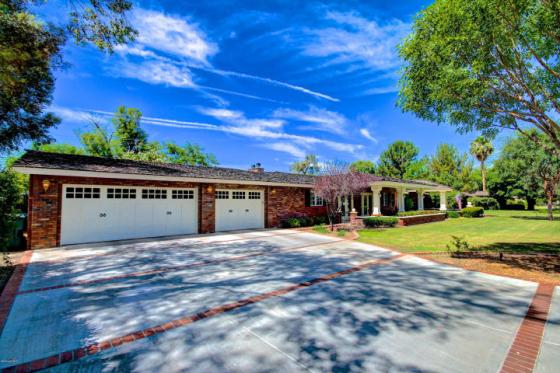 319 W Lawrence RD Phoenix, AZ 85013 3