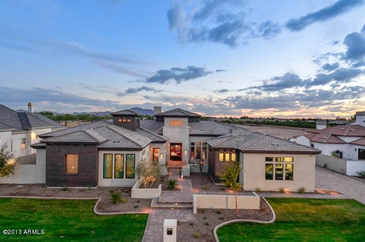 2639 E LOVEBIRD LN Gilbert, AZ 85297 1