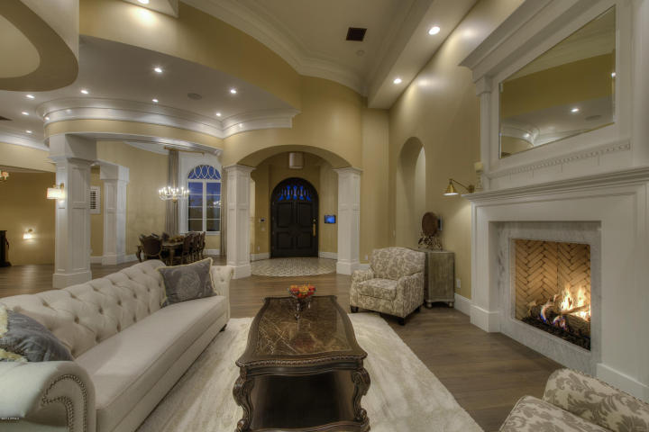 2659 E LOVEBIRD LN Gilbert, AZ 85297 2