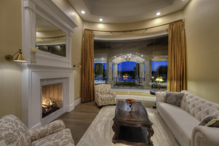 2659 E LOVEBIRD LN Gilbert, AZ 85297 3