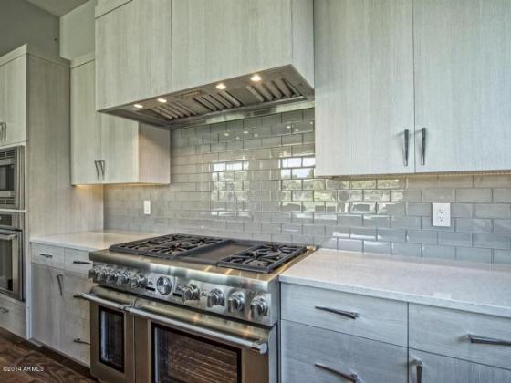 3445 N VALENCIA LN Phoenix, AZ 85018 12