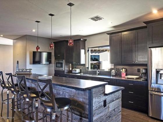 3445 N VALENCIA LN Phoenix, AZ 85018 17