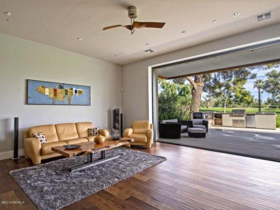 3445 N VALENCIA LN Phoenix, AZ 85018 6