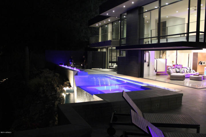 5212 E RED ROCK DR Phoenix, AZ 85018