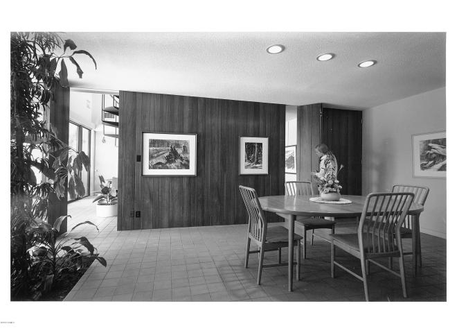 321 E POMONA RD Phoenix, AZ 85020 3