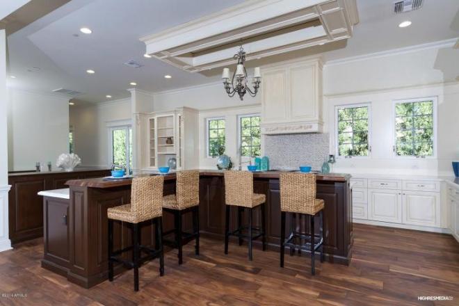 4635 N LAUNFAL AVE Phoenix, AZ 85018 3