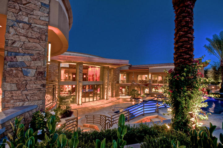 5335 N Invergordon RD Paradise Valley, AZ 85253 3