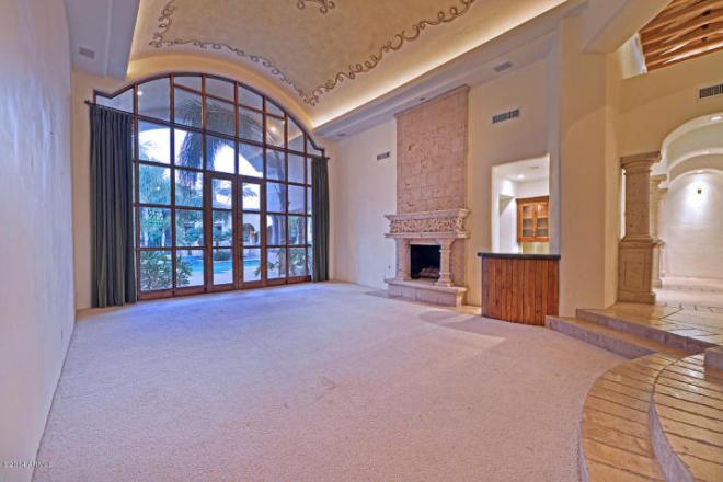 9024 N KOBER RD Paradise Valley, AZ 85253 2