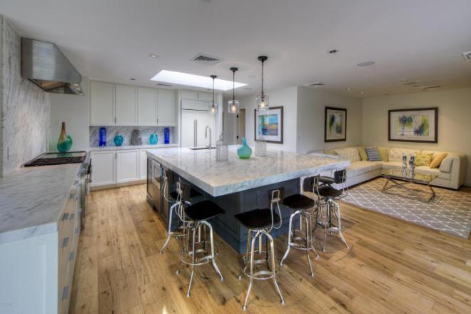 4435 N LOS VECINOS DR Phoenix, AZ 85018 5