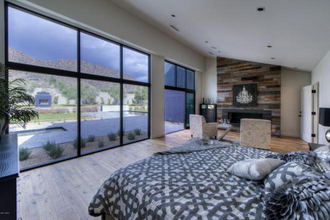 4435 N LOS VECINOS DR Phoenix, AZ 85018 8