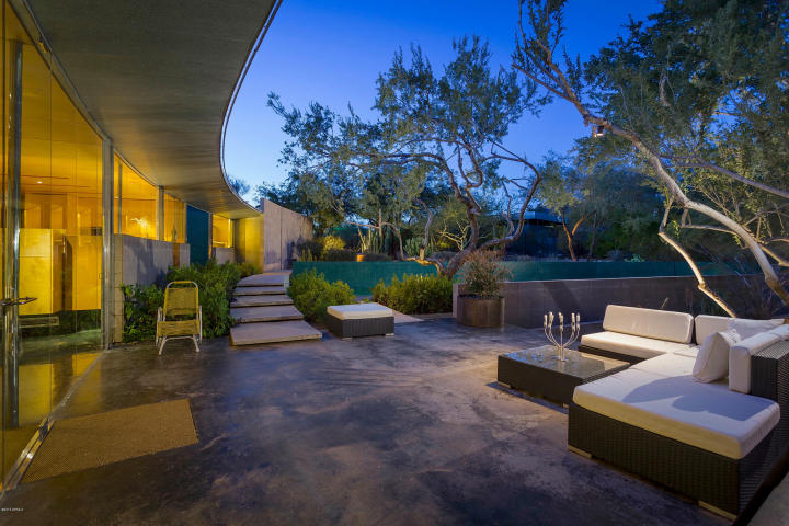 The Desert Bridge House a Will Bruder curvilinear design plan hits the market for&nbsp;$1.8M