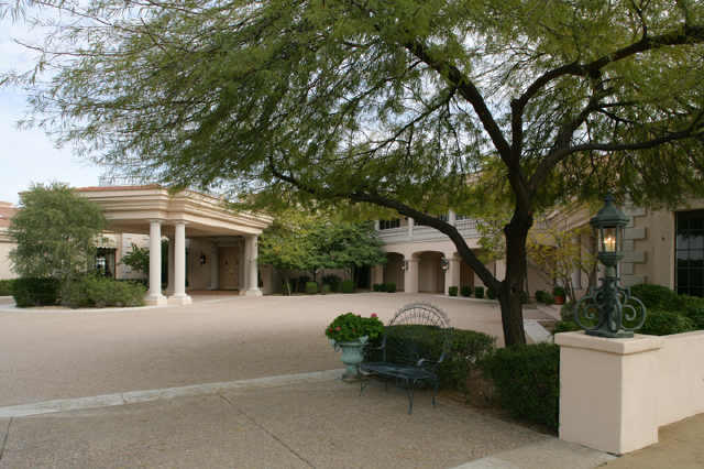 $6.1M Paradise Valley Foreclosure