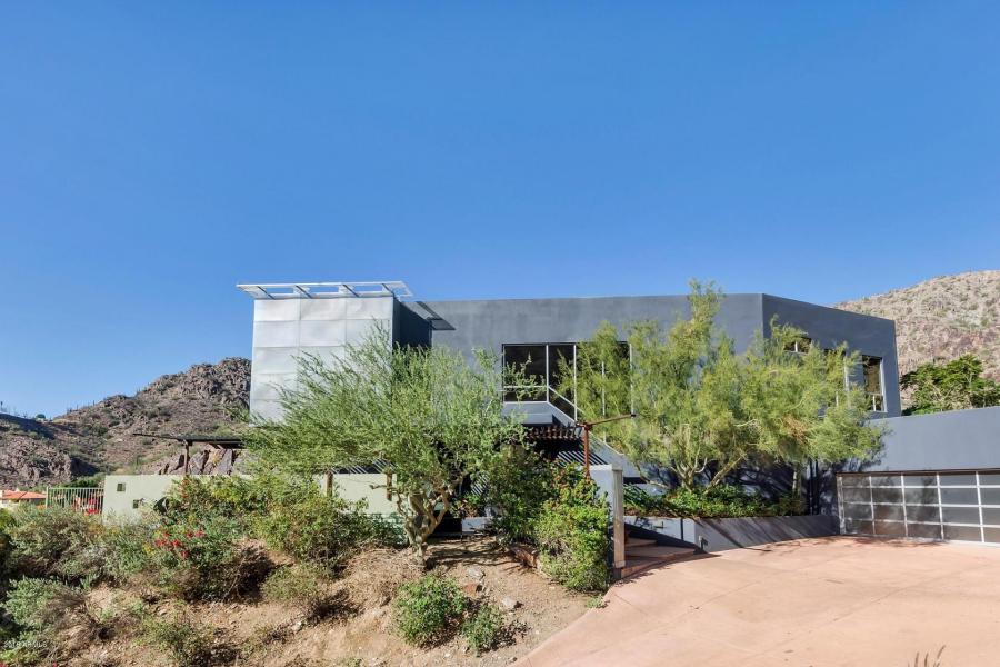 Redesigned Modernistic home with stunning views up for grabs at $1.675 Million
