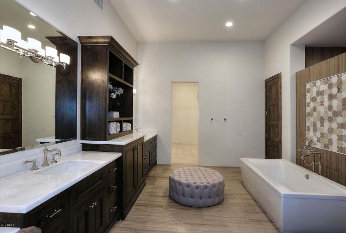 New Modern-Day Luxury in Peoria, Arizona 9