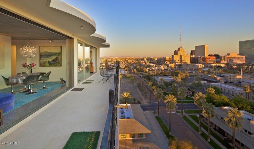 11th floor Embassy Condos PENTHOUSE with amazing views |&nbsp;$695,000