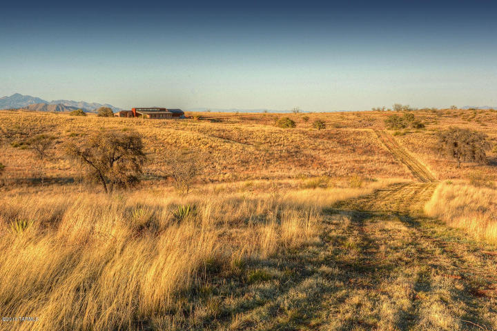 Rustic Contempo 36-acre Hideaway Off the Grid in Sonoita lists for&nbsp;$879K