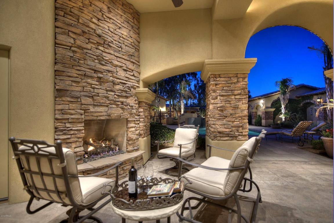 Elegant Spanish Mediterranean Paradise Valley estate with old world charm heads to auction May 26th 2016 13