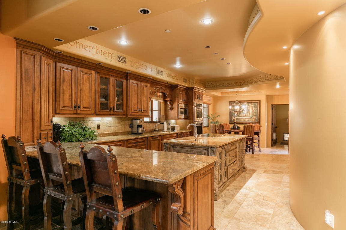 Elegant Spanish Mediterranean Paradise Valley estate with old world charm heads to auction May 26th 2016 3