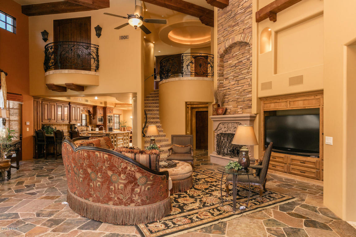 Elegant Spanish Mediterranean Paradise Valley estate with old world charm heads to auction May 26th 2016 4