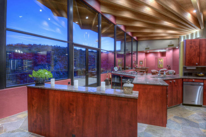 Tucson az minimalist contemporary cantilevered pad 4