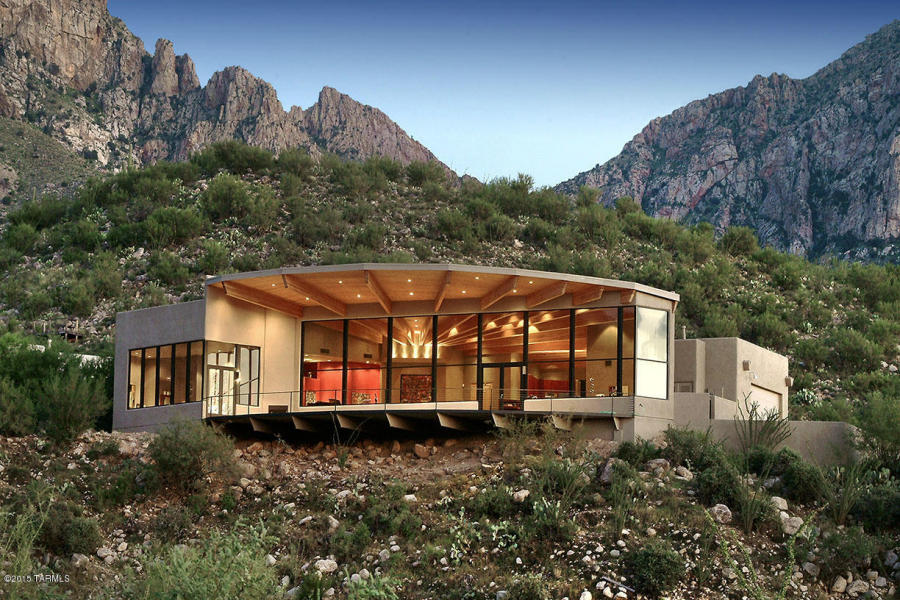 Tucson az minimalist contemporary cantilevered pad