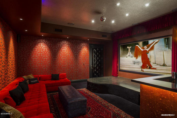 live-lavishly-for-18k-a-mo-at-this-paradise-valley-mansion-6