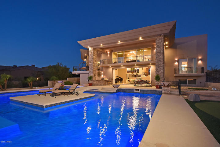 supreme-auctions-kicks-off-2017-with-viento-point-a-lavish-contemporary-in-fountain-hills-2