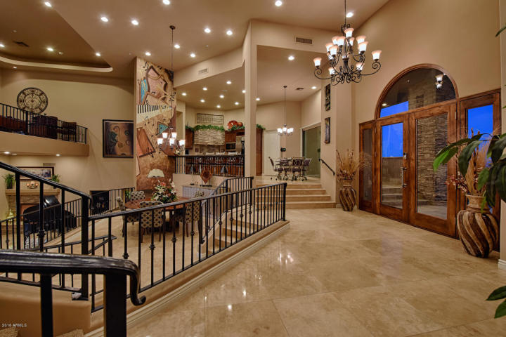 supreme-auctions-kicks-off-2017-with-viento-point-a-lavish-contemporary-in-fountain-hills-3