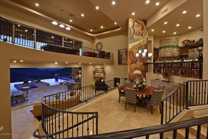 supreme-auctions-kicks-off-2017-with-viento-point-a-lavish-contemporary-in-fountain-hills-4