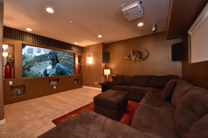 supreme-auctions-kicks-off-2017-with-viento-point-a-lavish-contemporary-in-fountain-hills-8