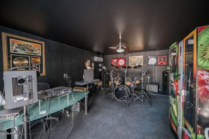 Beautiful 1914 privately gated Spanish estate on Central Avenue 9