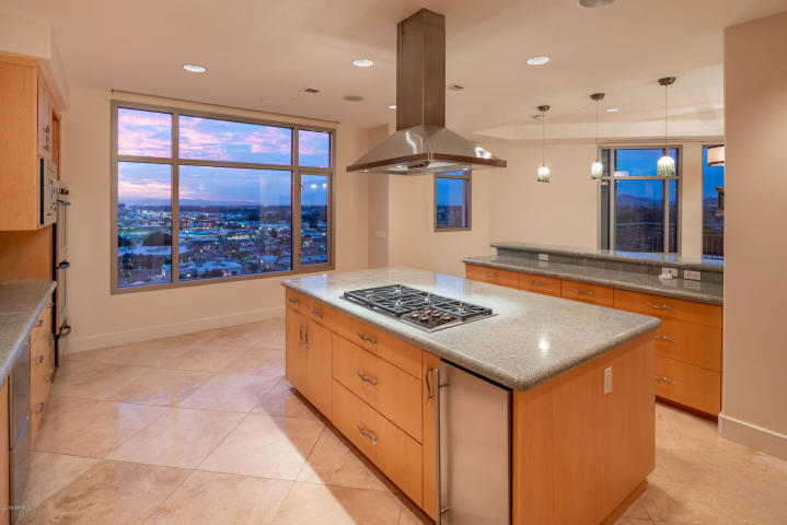take a peek inside the most luxurious & largest penthouse in the residences @ 2211 e. camelback.. 3