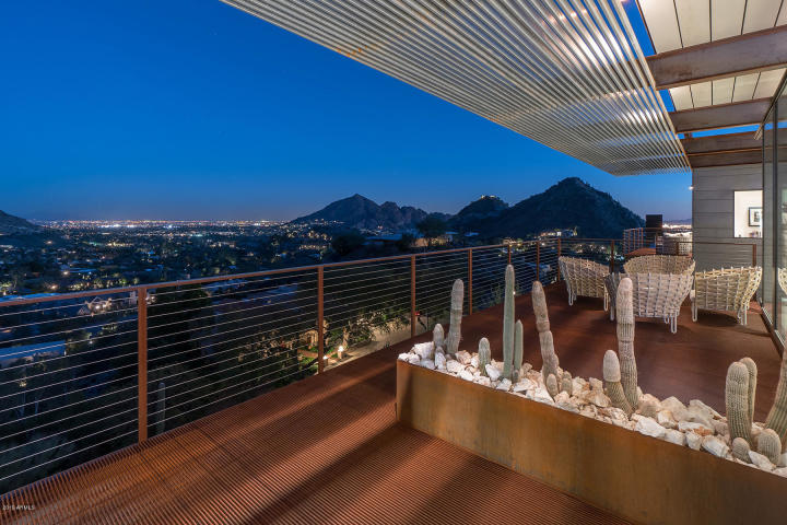 Contemporary masterpiece in Paradise Valley AZ 11