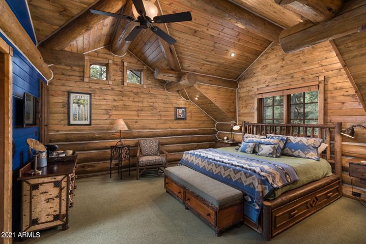 Log 🪵 Cabin Luxury: In Arizona, there’s no place like this log home ...