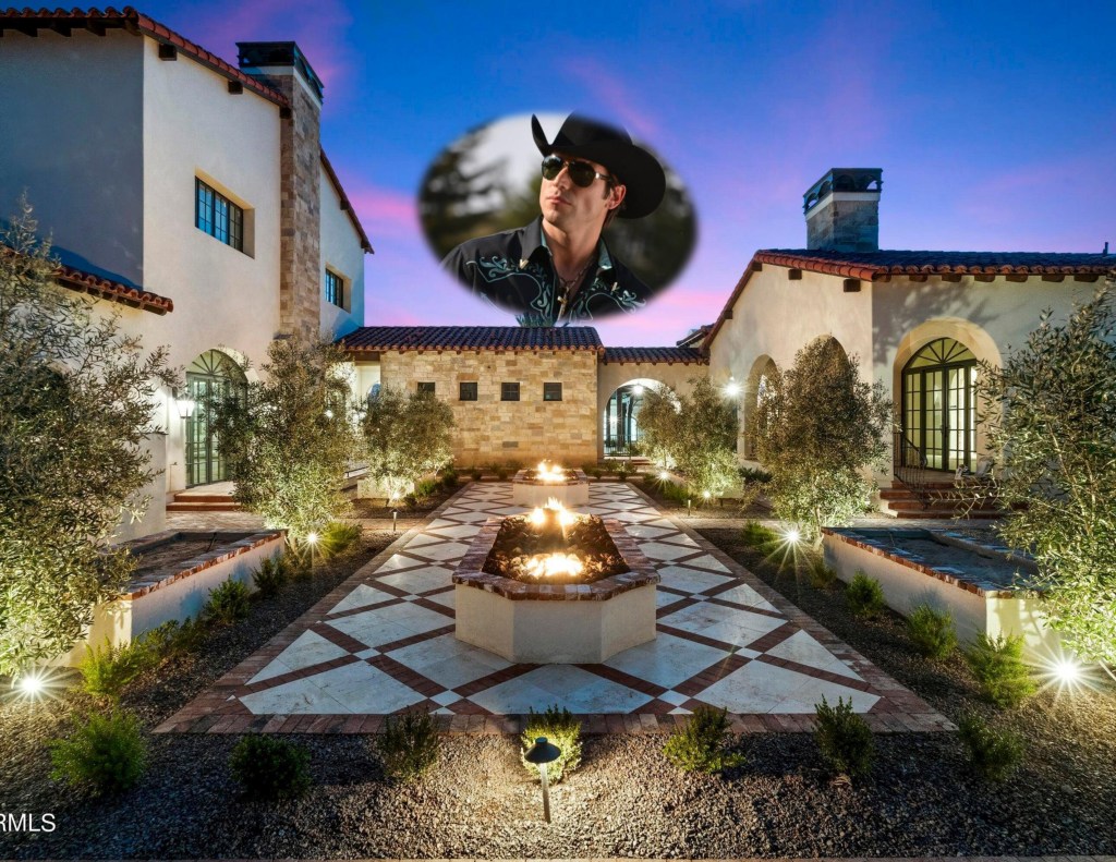 This $20M Arizona House Looks Like It Would Be One of Aurelio Casillas’ “El Señor de los Cielos” Private&nbsp;Residences.