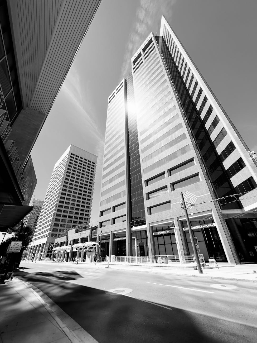 October Phoenix CRE Update: Strong Multifamily Demand, Industrial Potential, and a Cautious Recovery Amid Interest Rate Cuts