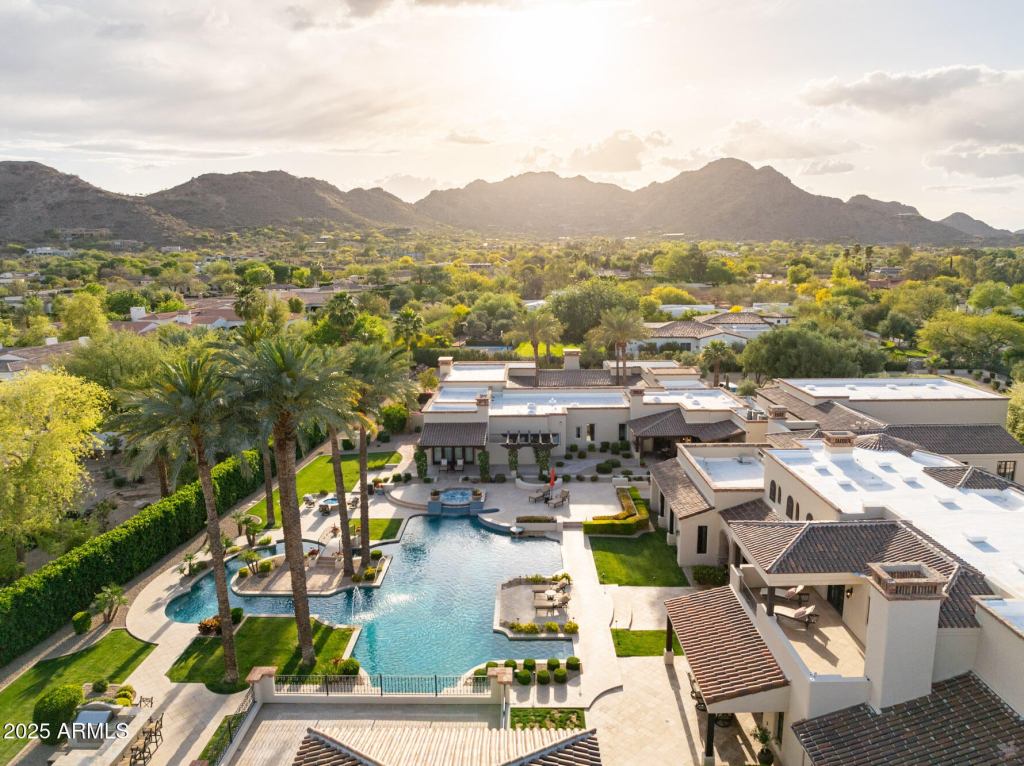 Paradise Valley Punches 👊 Into the Top 25 with a $3.5M Median Price: Arizona’s Luxury Market Just Hit a New&nbsp;Peak